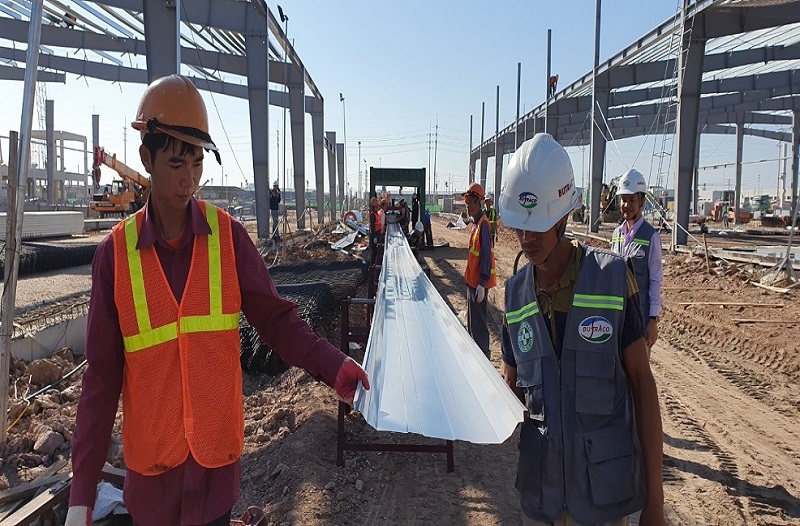 NHÀ MÁY LUXSHARE-ICT(TÔN LỢP)