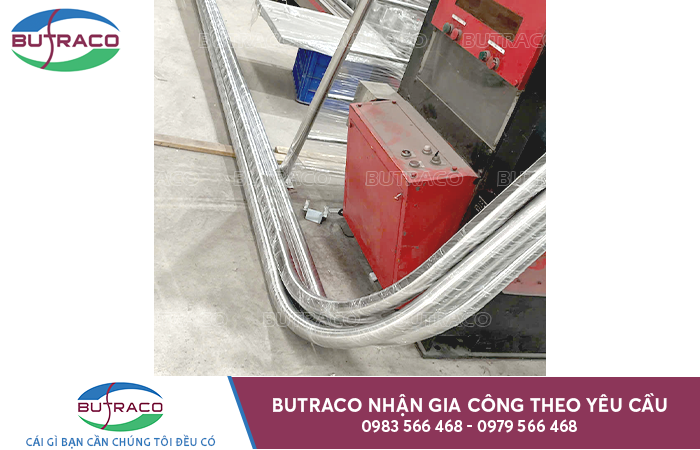 Tay vịn lan can inox có rãnh - thiết kế sang trọng cho không gian hiện đại
