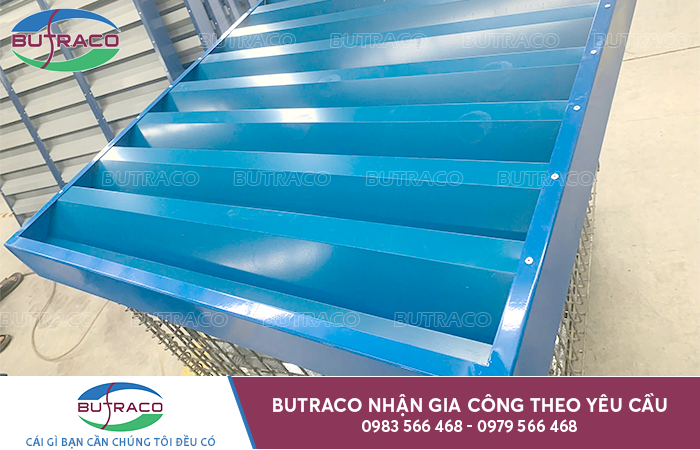 Tất tật những điều bạn nên biết về cửa chớp tôn