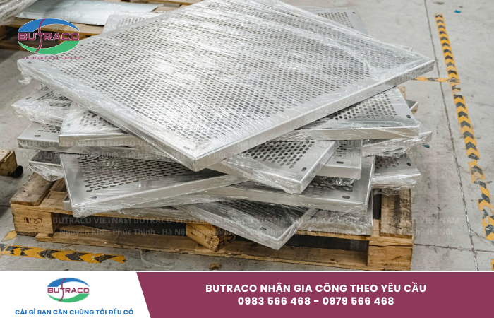 Grating thép hay grating inox tốt hơn?