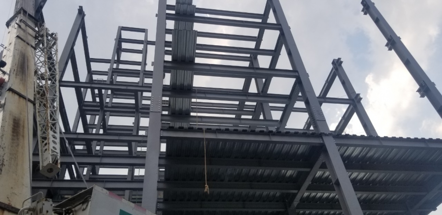 ghép   kèo   đỡ   bồn   nước   làm   quán   cafe