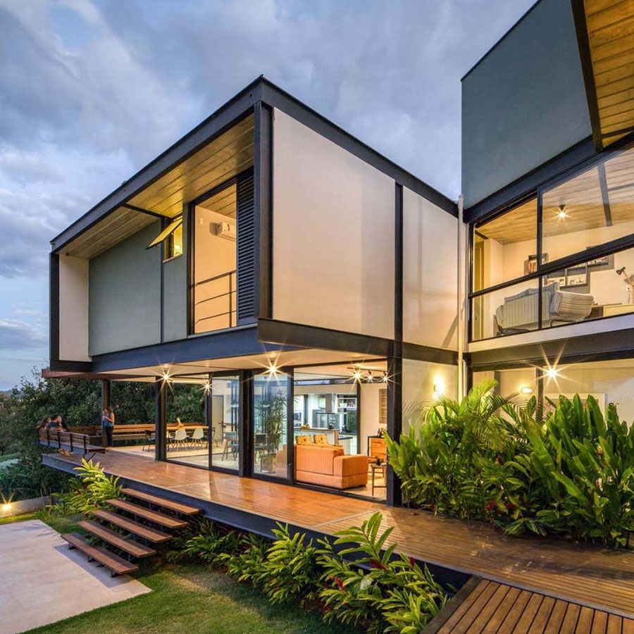 ghép   kèo   đỡ   bồn   nước   làm   quán   cafe