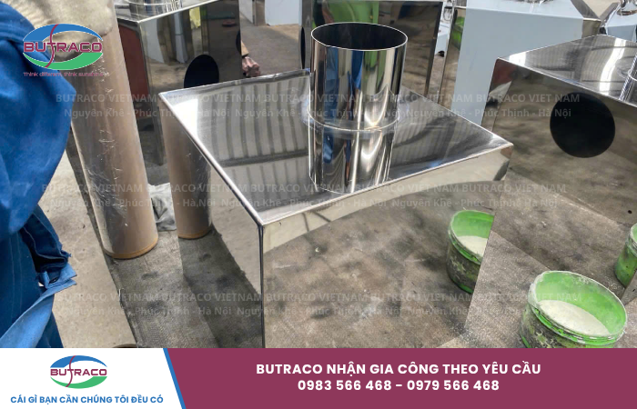 Máng xối inox 304 giá bao nhiêu?