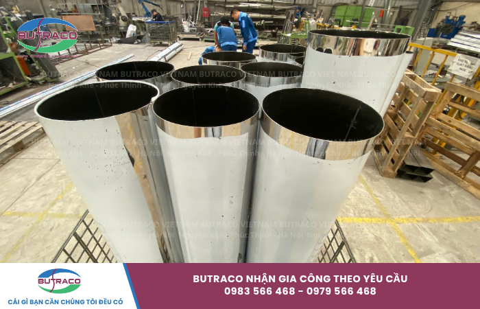 Tìm hiểu những phụ kiện đi kèm không thể thiếu của máng xối