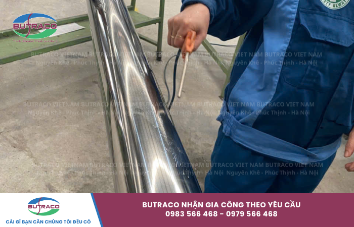 Báo giá cột cờ inox 8m
