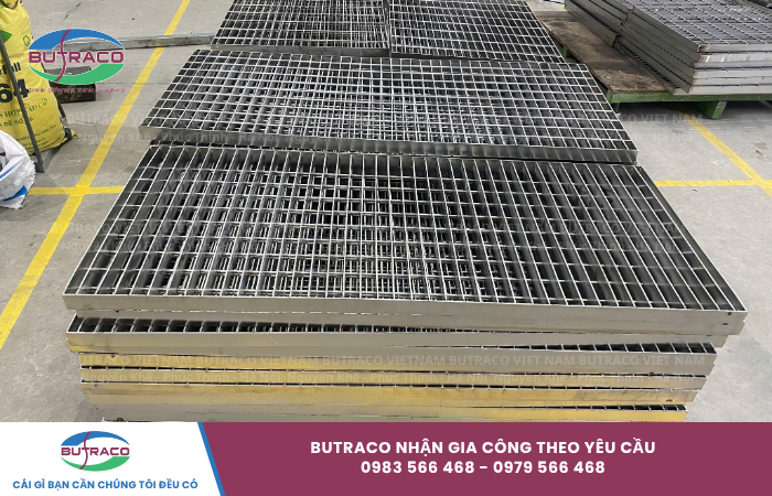 So sánh grating mạ điện phân và grating mạ kẽm nhúng nóng