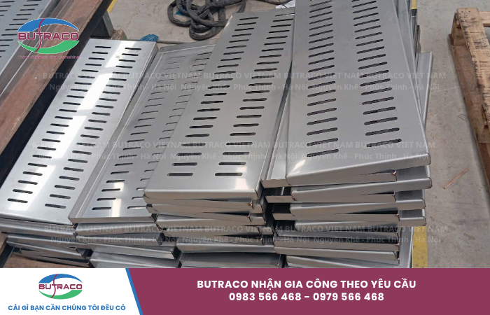 Tấm grating inox - ưu điểm và báo giá