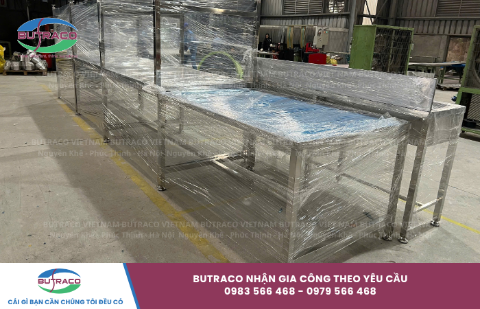 Bàn inox công nghiệp: Các mẫu phổ biến và báo giá mới nhất 