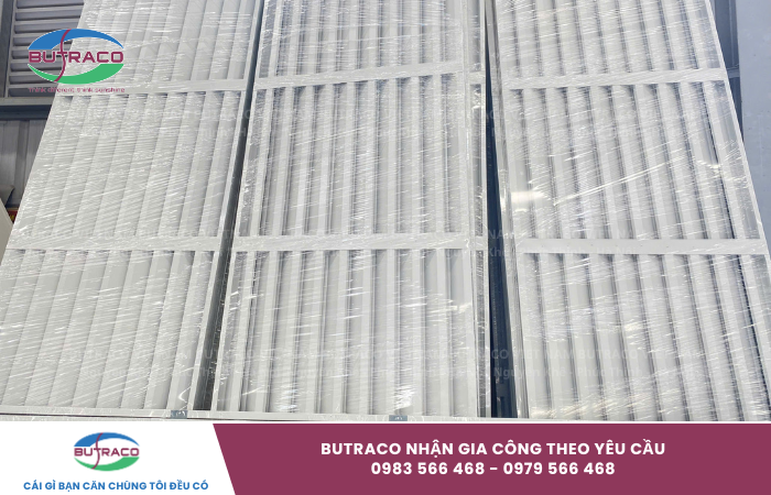 Cửa chớp tôn, nhôm, thép, inox: Nên chọn loại nào cho công trình?