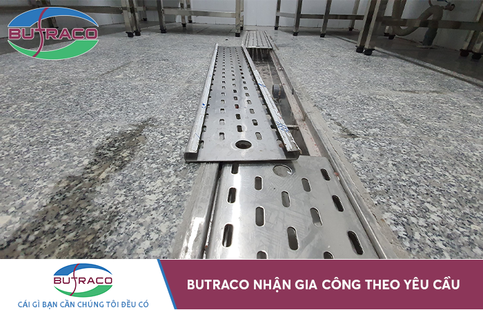 Máng thoát nước sàn Inox: So sánh vật liệu và báo giá