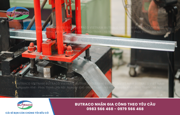 Xà gồ Omega: Quy cách, thông số kỹ thuật và dịch vụ gia công 