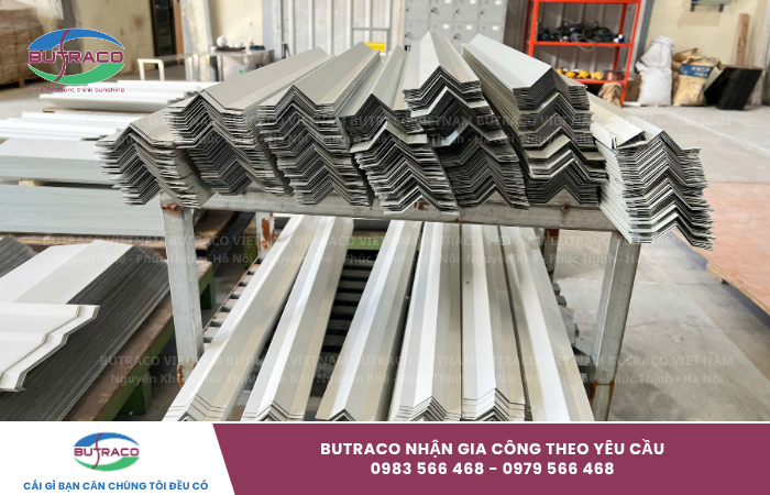 Chấn gấp phụ kiện tôn lợp (Diềm mái, ốp nóc, viền góc) theo yêu cầu