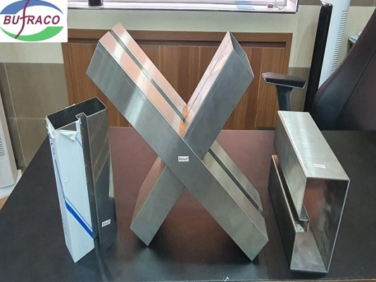 Khung bao inox của kính cường lực